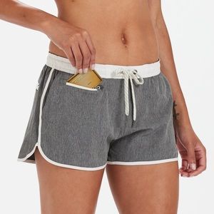 VUORI Tavi shorts size Small